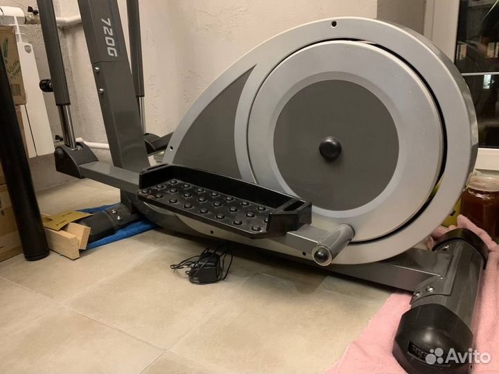 Эллиптический тренажер Body Style TE 720 g