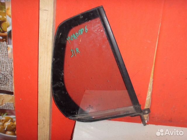 Стекло двери задней правой Volkswagen Golf VI