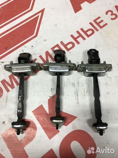 Ограничитель задней двери для Opel Mokka 2013