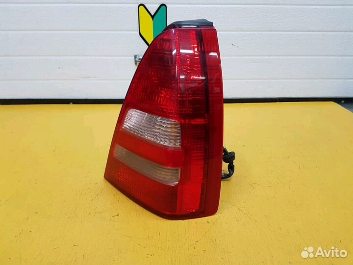 Стоп сигнал правый Subaru Forester, SG5