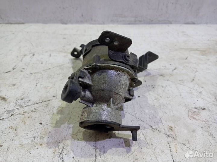 Фара противотуманная правая Hyundai Elantra 6 AD