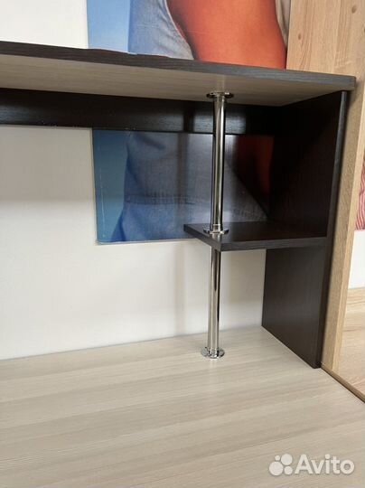 Стол компьютерный