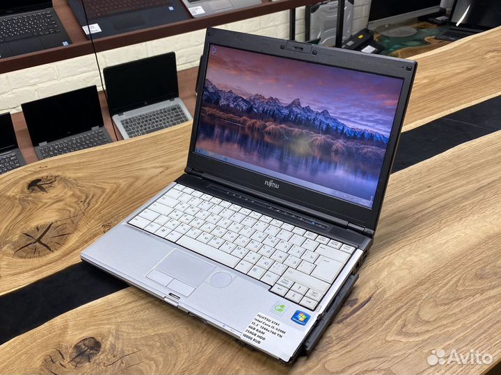 Ноутбук Fujitsu S761 i5 4gb 250gb