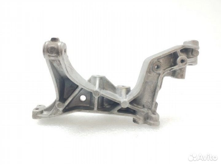 Крепление клапана EGR Mercedes-Benz E-Class W212