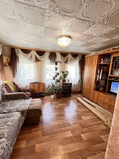 Дом 57 м² на участке 6 сот.