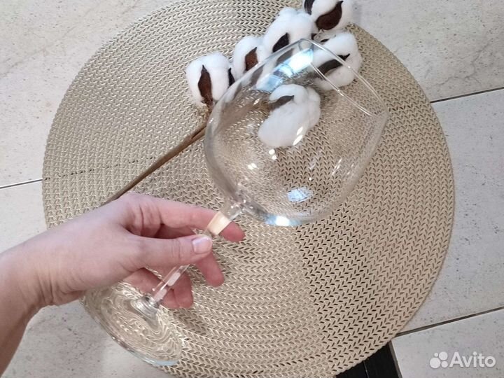 Бокалы для вина новые