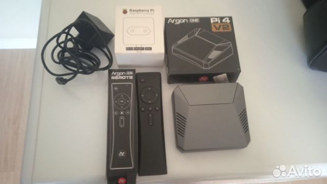 Raspberry pi 4b 8gb + Argon remote+ Argon ONE PI4