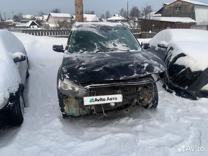 Mitsubishi Outlander 2.0 CVT, 2012, битый, 130 000 км