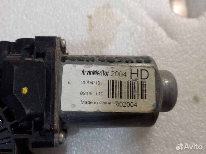 Моторчик стеклоподемника Hyundai Elantra HD