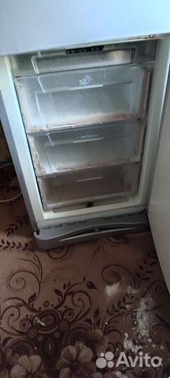 Холодильник бу Indesit