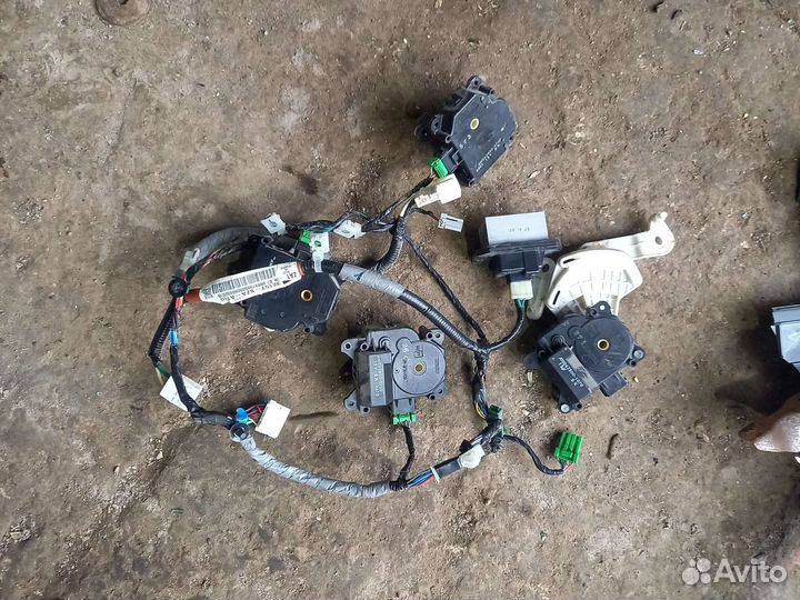 Honda Pilot 2 сервопривод печки