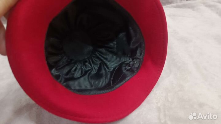 Шляпа женская красная