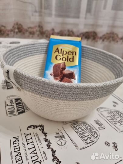 Вазочка из джута