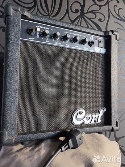 Комбоусилитель гитарный Cort CM10G (Indonesia)
