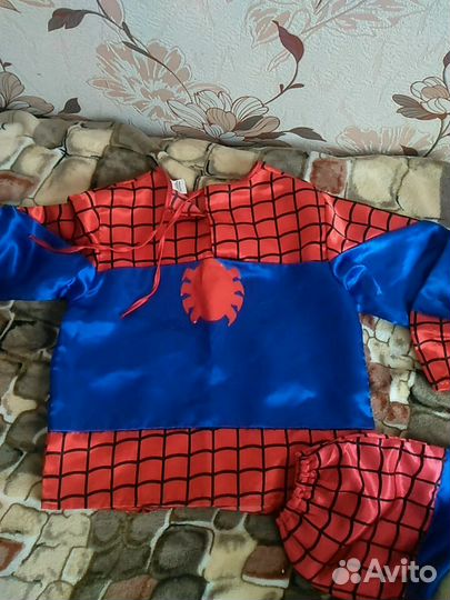 Новогодний костюм человек паук