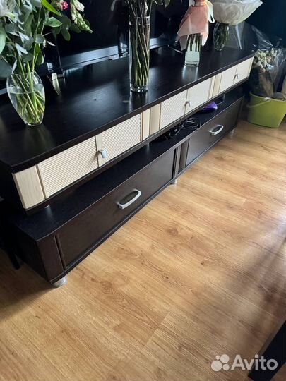 Тумба под телевизор