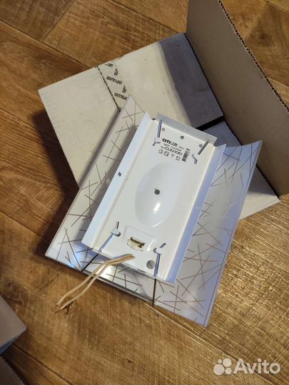 Настенный светильник бра