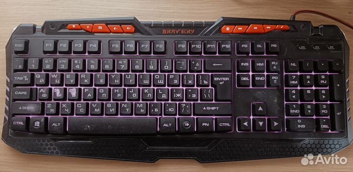 Игровая клавиатура Bravery с подсветкой