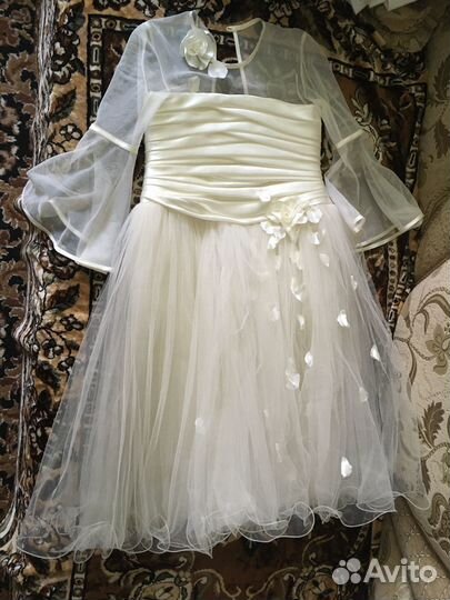 Нарядное платье для девочки 8-10 лет