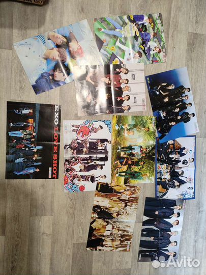 Плакаты с разным содержанием