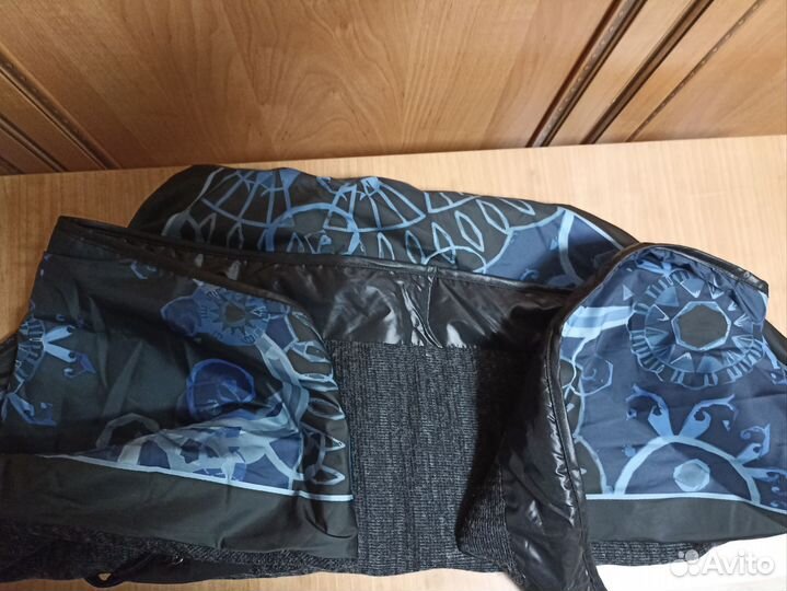 Женская сумка с косынкой и варежками болоневые