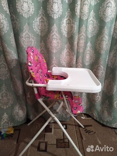 Детский стульчик для кормления