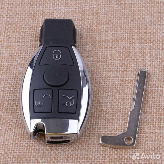 Ключ для Мерседес маленькая рыбка с привязкой