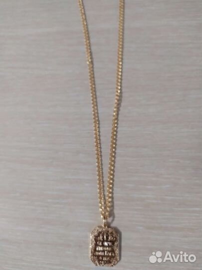 Цепочка с кулоном