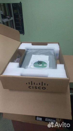 Коммутатор cisco SF200-24P