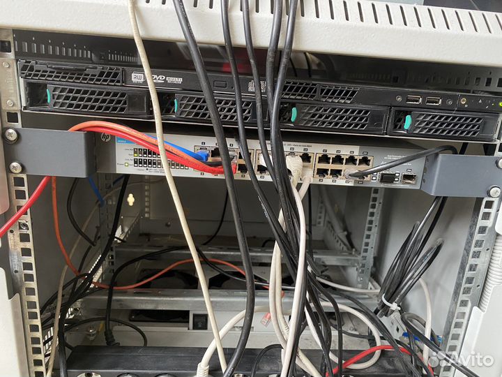 1С Сервер Intel r1304, 16гб, raid, SSD