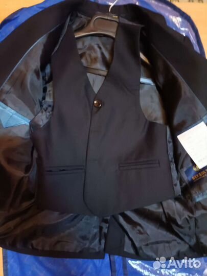 Пиджак тройка