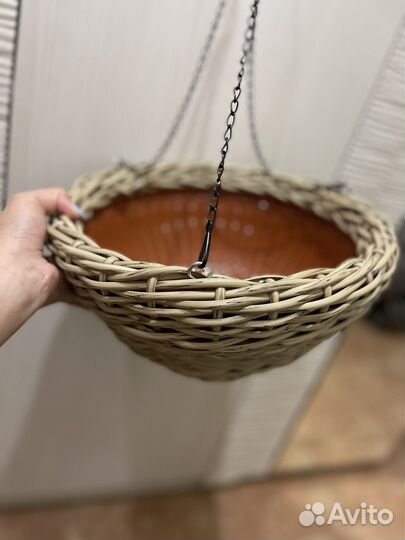 Кашпо плетеное