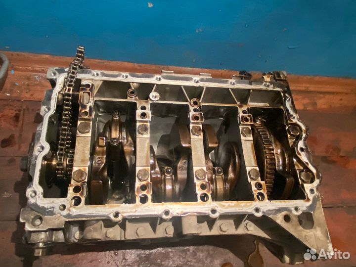 Низ двигателя BMW N43B20 E90 E92 E87 E81 E60