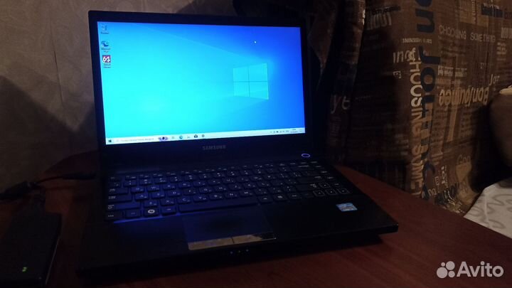 Ноутбук Samsung i3 /12GB / 120SSD+300HDD / Win10