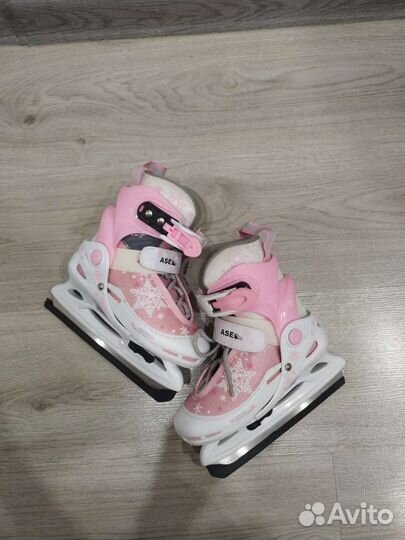 Ледовые коньки для девочки 26-29