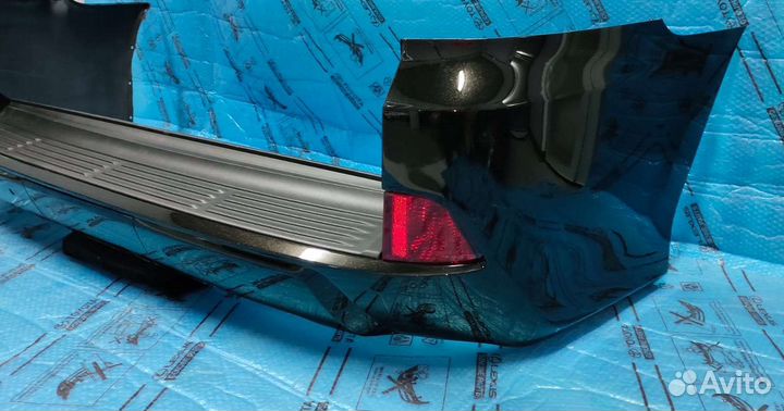 Задний бампер Lexus LX 570 в сборе Оригинал 15-21