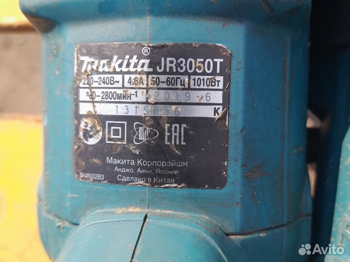 Сабельная пила makita JR 3050T не рабочая