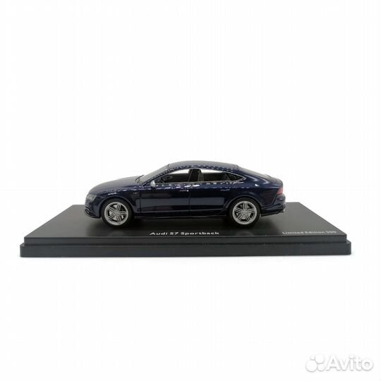 Модель автомобиля Schuco Audi S7 Sportback 1:43