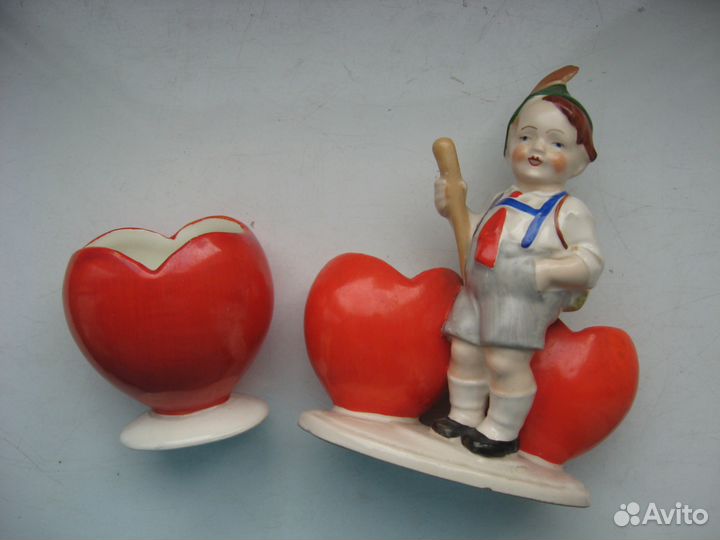 Фарфоровая фигурка Hertwig Германия 1920-1930 год