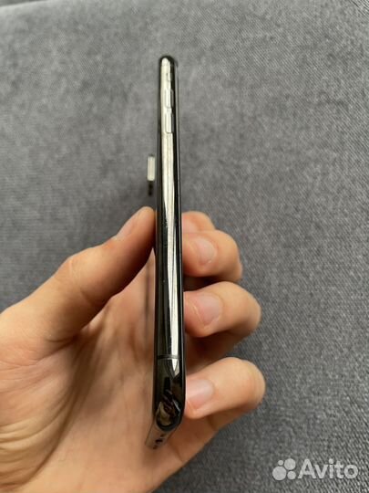 Разбор iPhone XS