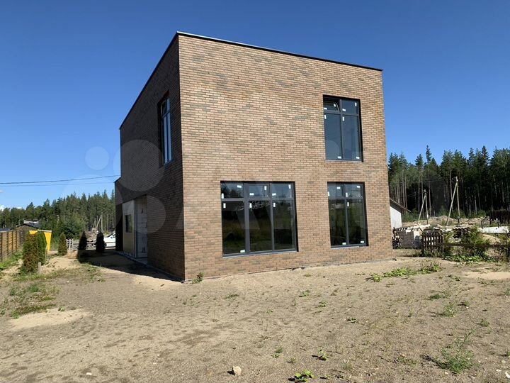 Дом 267 м² на участке 7 сот.