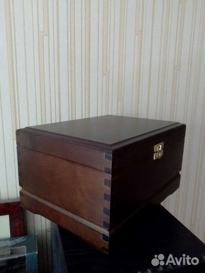 Коробка подарочная деревянная