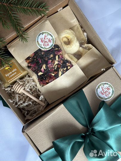 Подарки новогодние наборы