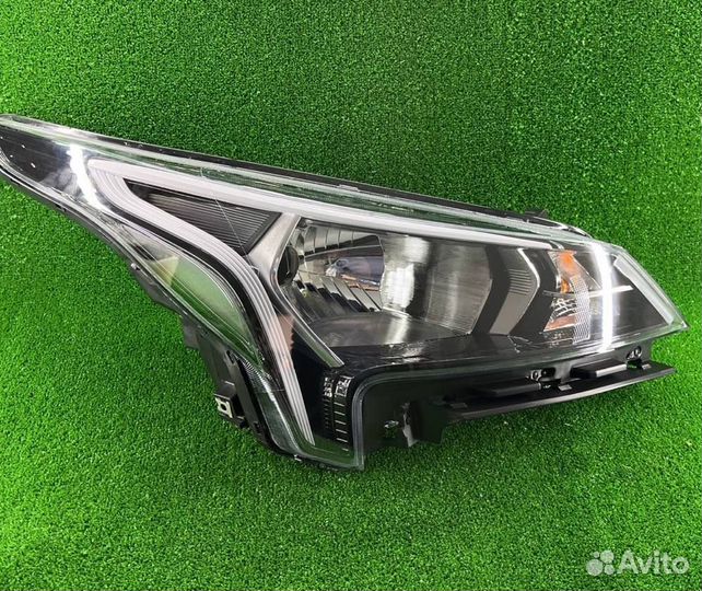 Фара правая Rio 4 (20+)