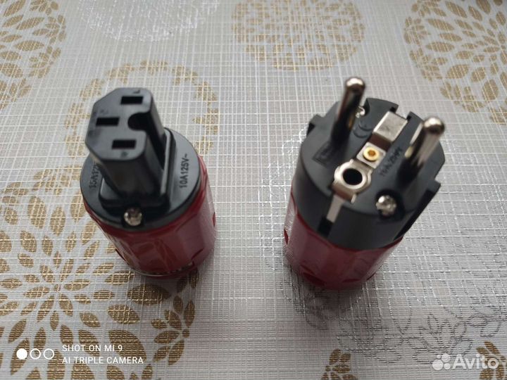 Силовые разъёмы oyaide