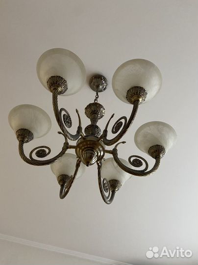 Люстра потолочная