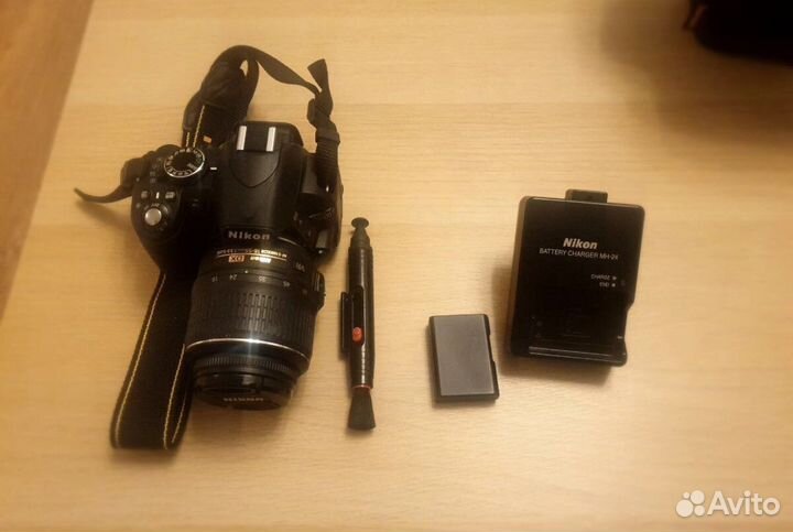 Зеркальный фотоаппарат Nikon D3100