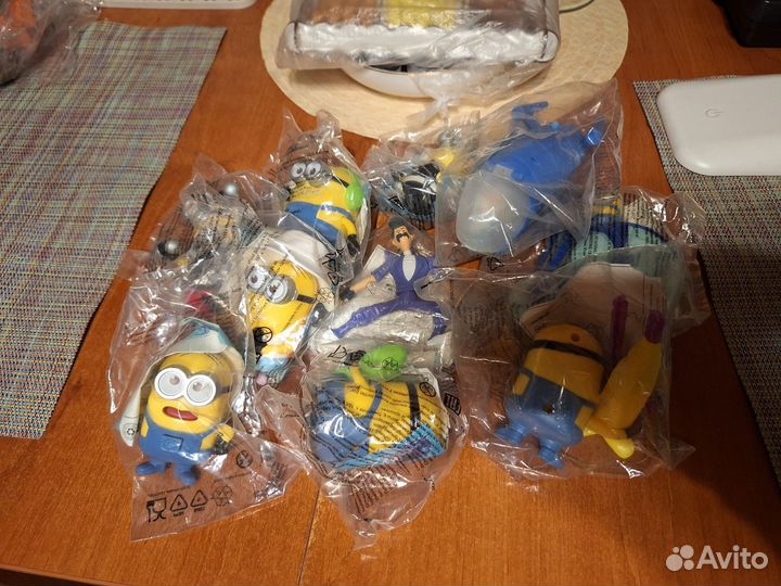 Игрушки из макдональдса Миньоны