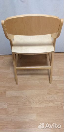 Стул деревянный