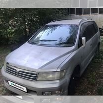 Mitsubishi Chariot 2.4 AT, 2000, битый, 420 000 км, с пробегом, цена 250 000 руб.